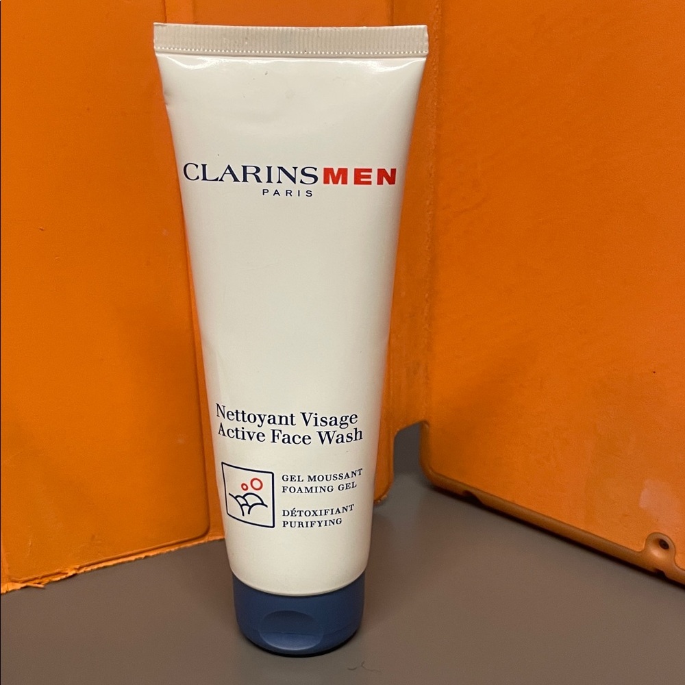 NWT face wash